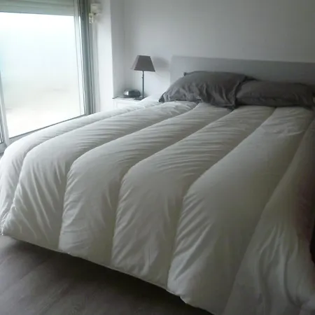 Apartment La Baule Bord De Mer Appt 2 Pieces Vue Laterale Mer 4 Pers *